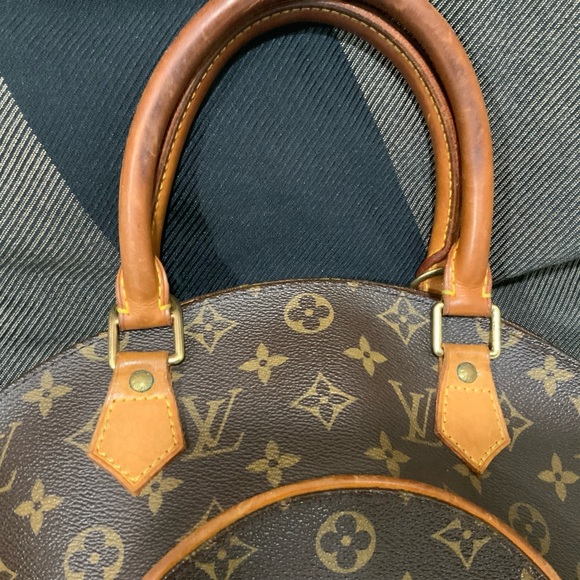 Louis Vuitton Ellipse Monogram Canvas PM - Picture 10 of 13
